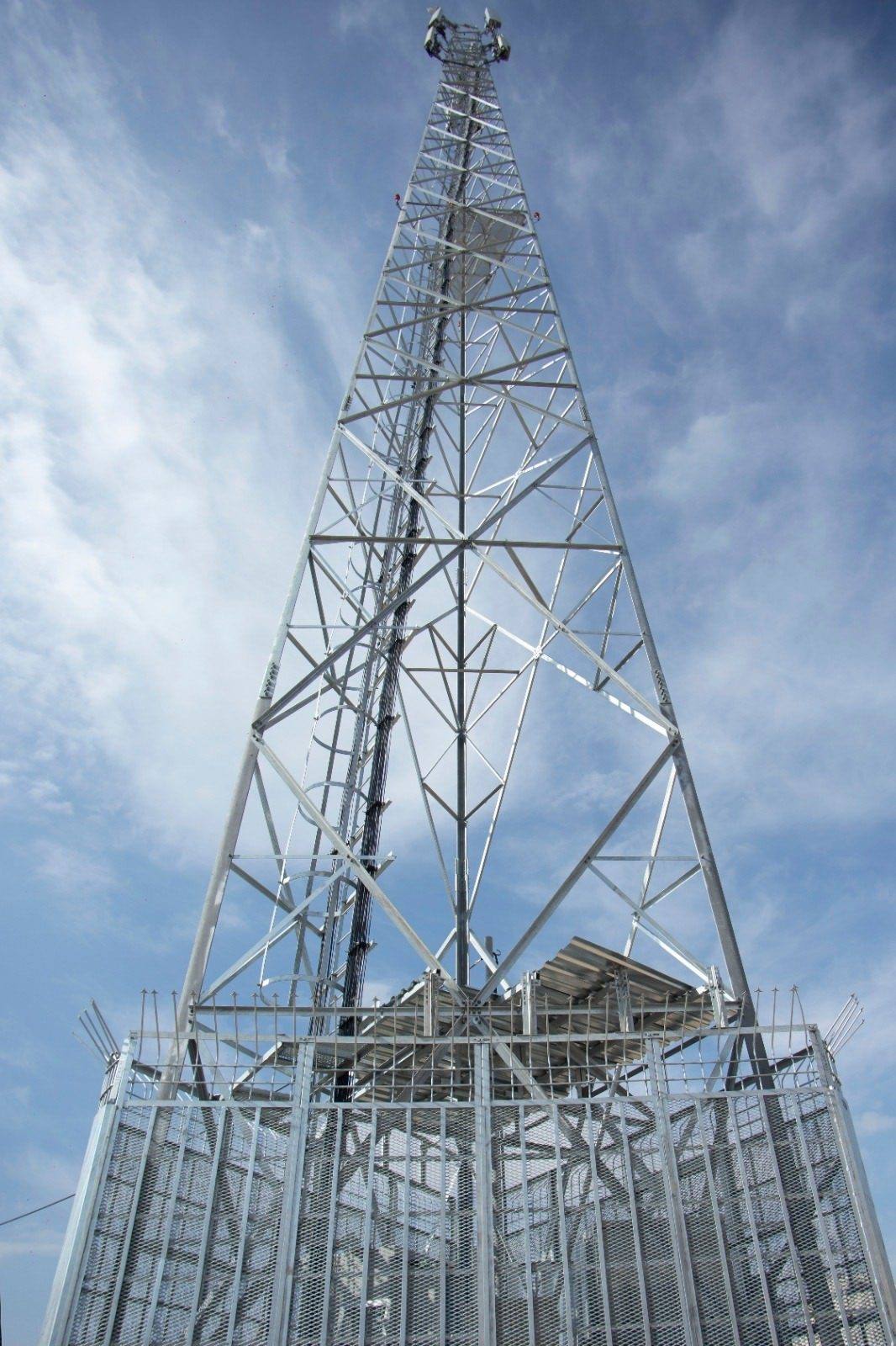 Powerst galvanized telecom tower
